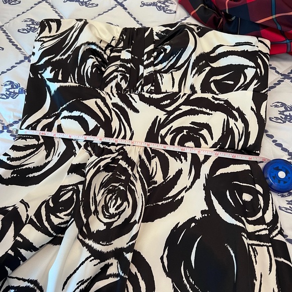 NWT White House Black Market strapless dress - Picture 13 of 13